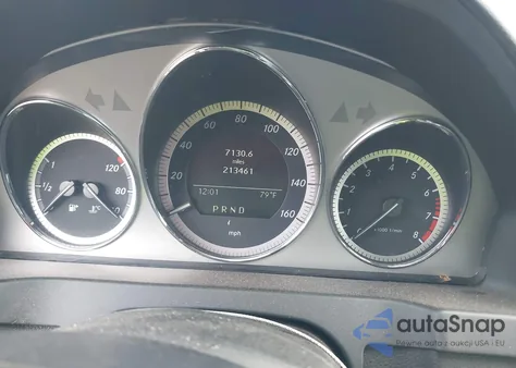 2009 Mercedes-Benz C 300 Sport z USA, uszkodzony, nr VIN WDDGF54X49R040825